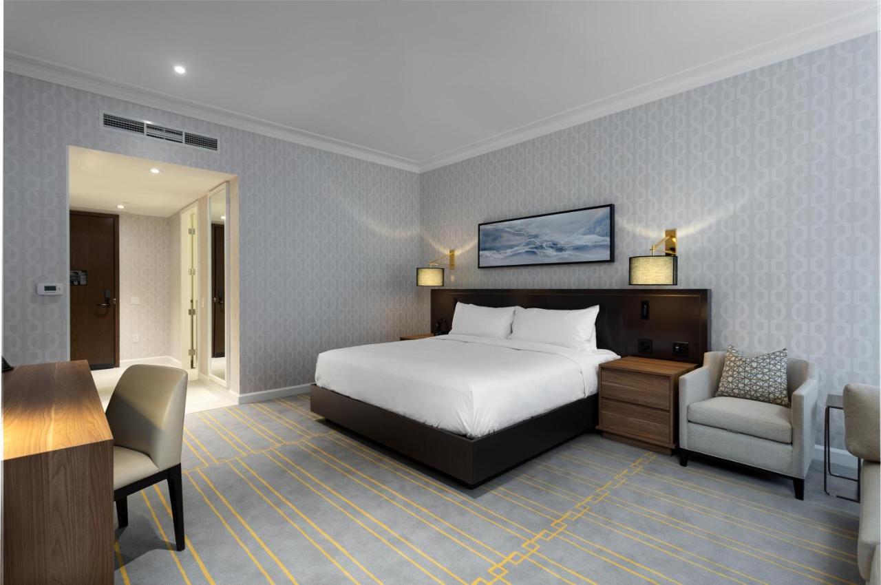 Sutton Place Hotel Toronto Bagian luar foto