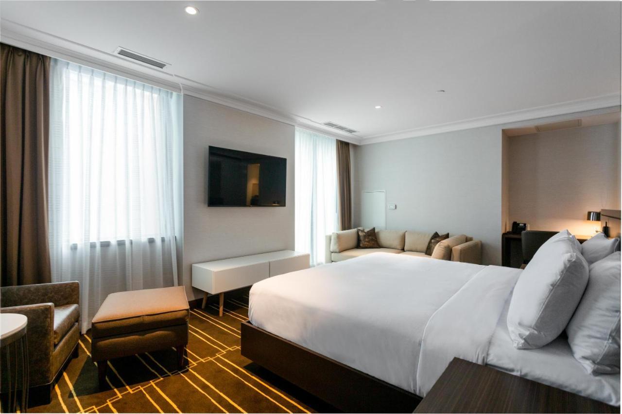 Sutton Place Hotel Toronto Bagian luar foto