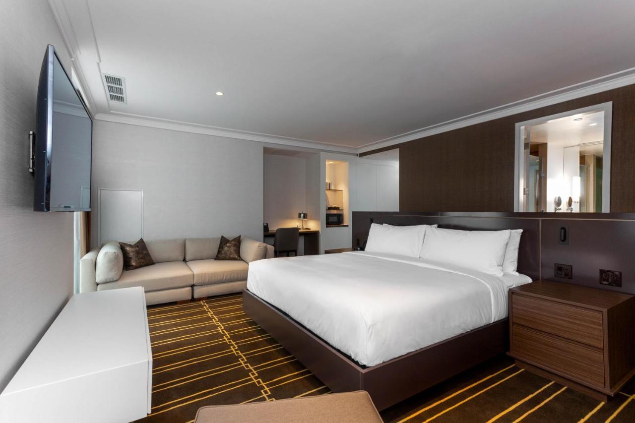 Sutton Place Hotel Toronto Bagian luar foto